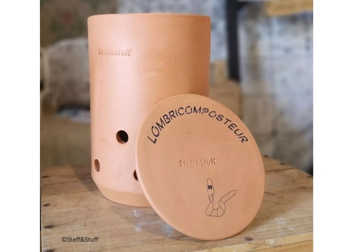 [PC-1052] Lombricomposteur à enterrer 2L