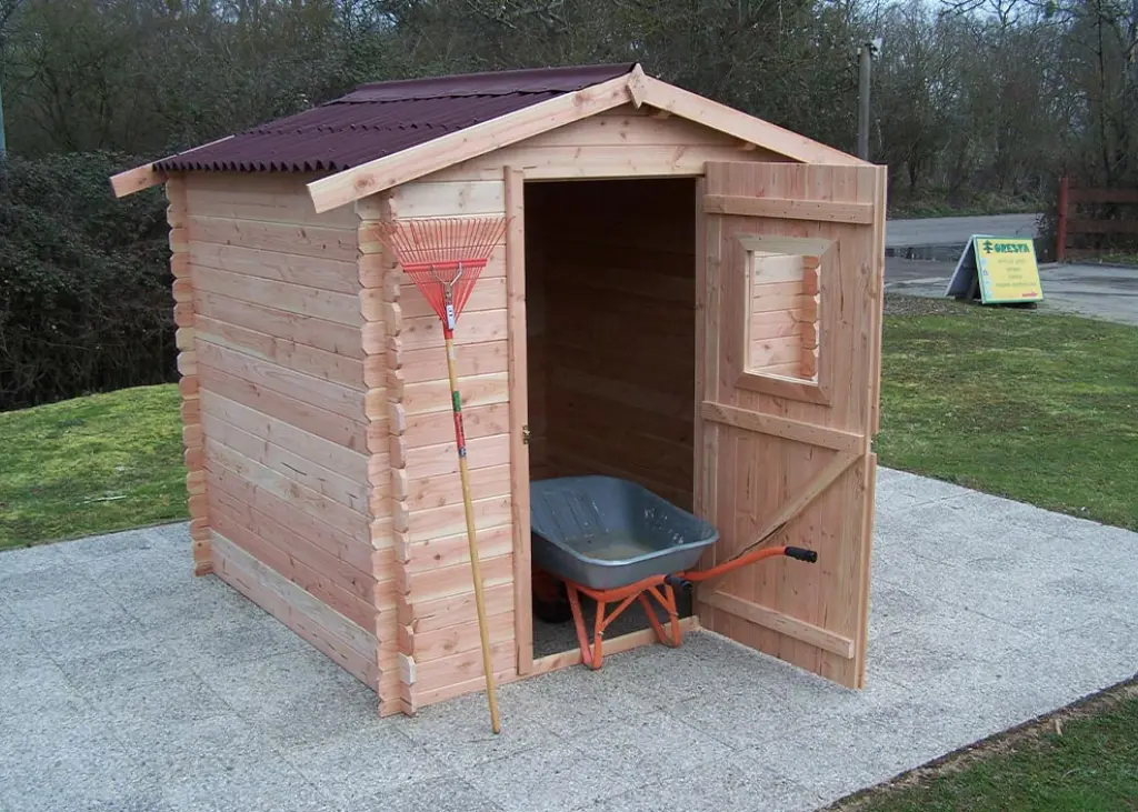 abri-de-jardin-en-bois-douglas-4-metre-carre