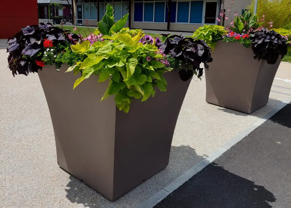 Pot de fleur Vogue Papi : Bac carré en PEHD recyclé