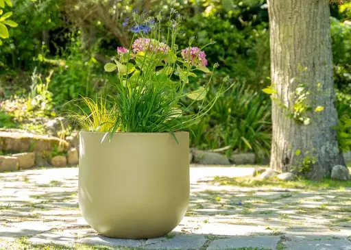 Pot Papi Lune : pot de fleurs en PEHD résistant