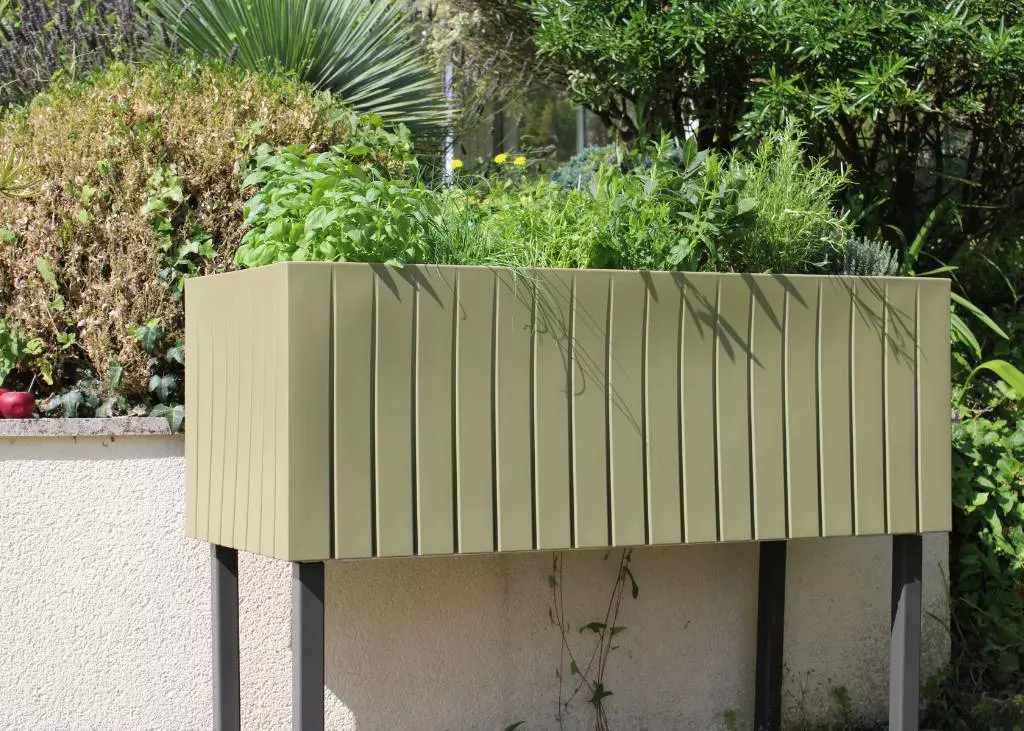 Jardinière autonome Oslo sur pieds- 124x54x92cm PAPI