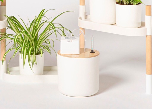 Système d'arrosage goutte à goutte automatique avec réservoir